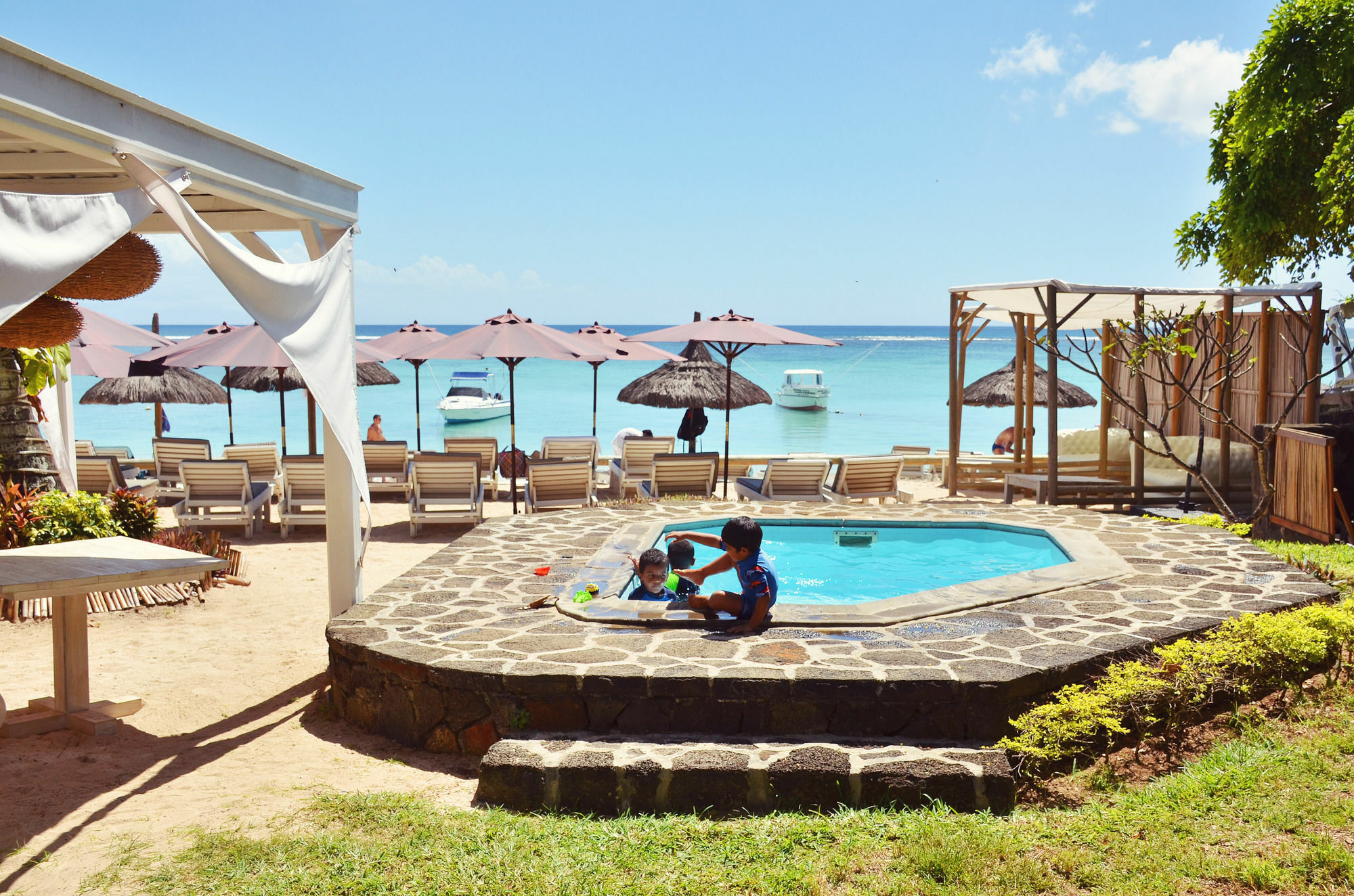 Clos Du Littoral By Fine & Country Grand Baie Exterior foto